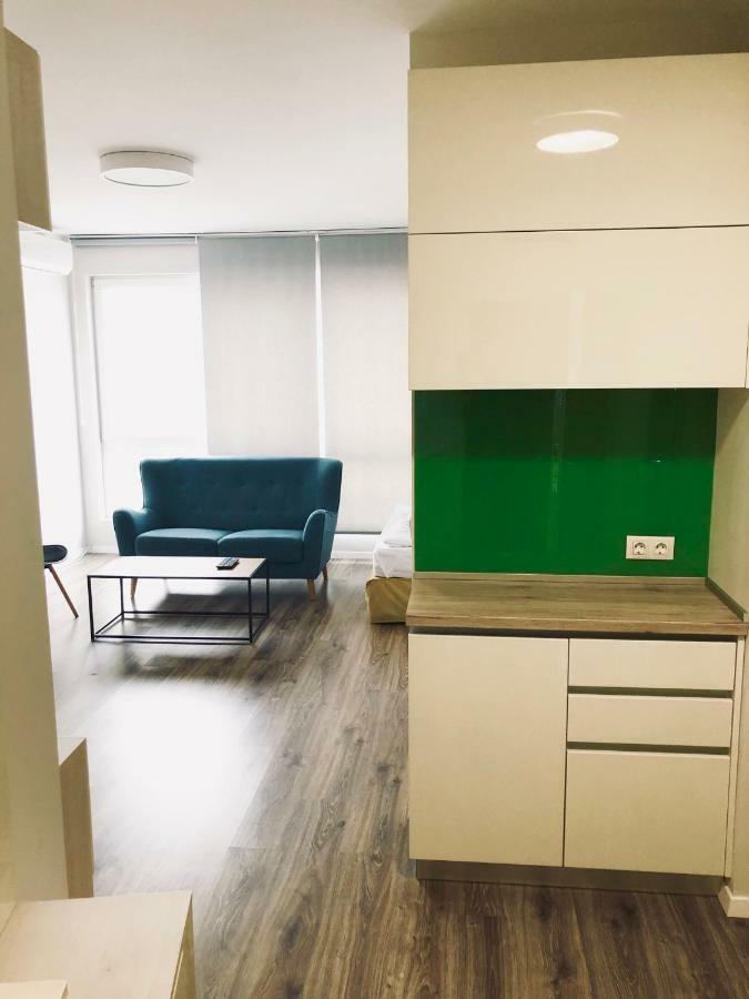 Turquoise And Magenta Apartment صوفيا المظهر الخارجي الصورة